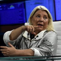 Elisa Carrió cruzó a Cristina Kirchner: “Está cometiendo delitos institucionales”