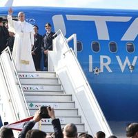 Sin sobresaltos, León XIV terminó su primera gira pastoral