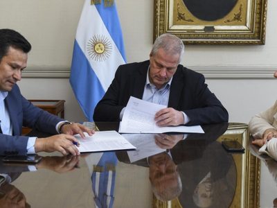 Provincia firmó un convenio con Nación para sumar una hora de clase por día en escuelas primarias