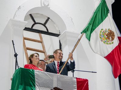 “Viva el erótico pueblo de México”, grita alcalde en un video que se viralizó en redes. ¿Es real?