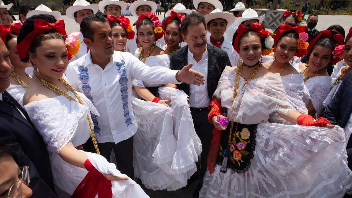 Sergio Gutiérrez Luna realizó un evento con invitados veracruzanos y mexiquenses