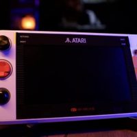 Atari presenta en CES 2025 su nueva consola portátil Gamestation Go (Video)