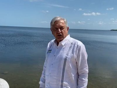 AMLO conmemora el Día del Trabajo; evita dar logros de su gobierno "por la veda electoral"