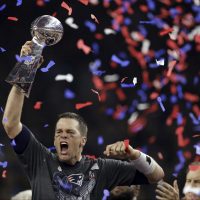 Patriotas gana el Super Bowl tras derrotar a los Halcones en histórico partido; Brady, el más valioso