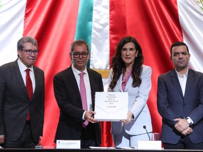 SHCP entrega el paquete económico 2026 y plantea ajustes al IEPS para bebidas azucaradas y tabacos