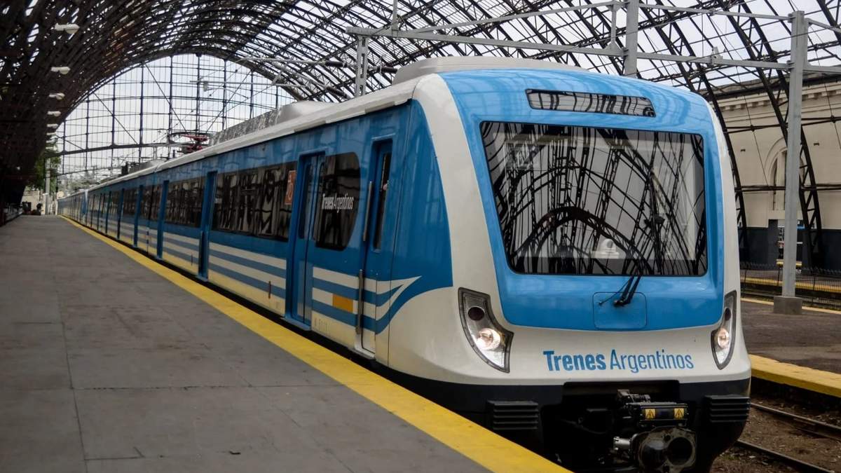 Los trenes facilitan el traslado de pasajeros entre la Ciudad y la provincia. Fuente: (Twitter)