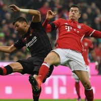 El Bayern Munich choca con el Leverkusen para quedar a un paso del título