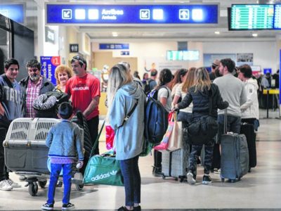 Turismo en Neuquén: casi no quedan autos y alojamientos para alquilar en la provincia