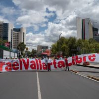 Marchan a la FGR para exigir la liberación de Israel Vallarta