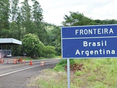 Militares custodiarán la frontera con Brasil y buscarán eliminar el paso de las organizaciones criminales