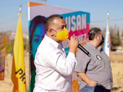 Denuncian al perredista Luis Canchola por ofrecer dinero a una menor para que se dejara tocar