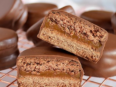 Alfajor versión Serenito: mezclá 2 dulces que amás y creá este postre que te encantará en tu merienda