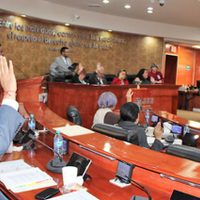 Diputados de Morena en BC presionan a bomberos contra ley que les daría prestaciones