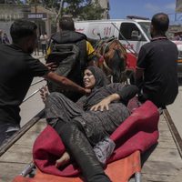 Militantes matan a cinco soldados israelíes en Gaza y ataques israelíes ultiman a 51 palestinos