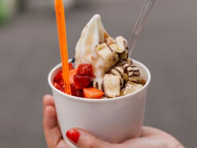 Sin máquina y con 3 ingredientes: receta del helado casero de banana split