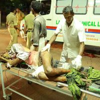 Incendio en templo en la India deja 105 muertos y 350 heridos