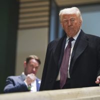 Trump dice que la tregua continúa a pedido de Pakistán