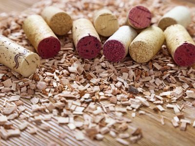 No tires los corchos y usalos para beneficiar a tus plantas sin gastar de más