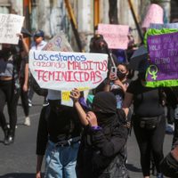Protestan en Toluca por tres feminicidios del fin de semana