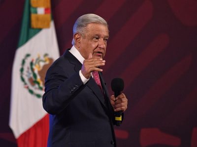 AMLO cuestiona que directora del Instituto de Investigaciones Jurídicas sea egresada del ITAM