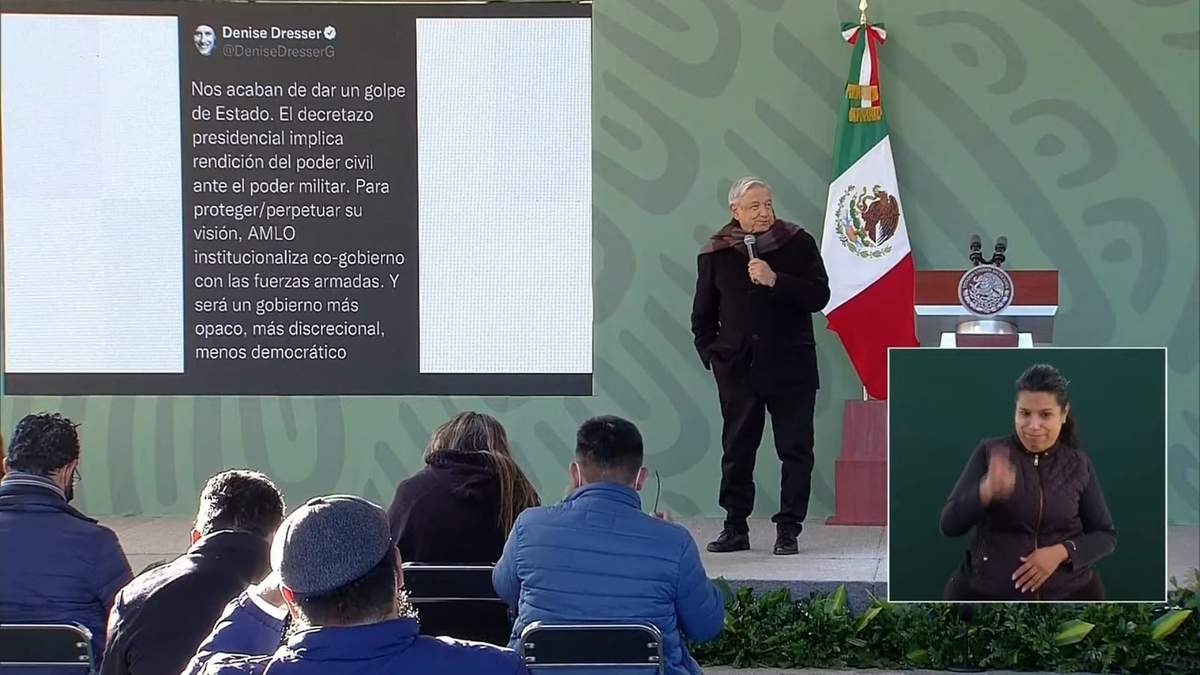 El presidente López Obrador en su conferencia de prensa en Zacatecas