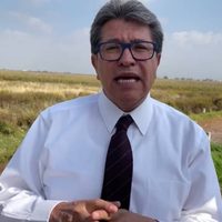 "Contenido basura, falso y truqueado": Monreal presentará denuncia por filtración de chat con Alito