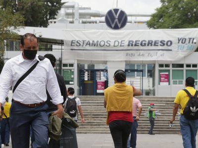 Volkswagen mantiene oferta salarial; trabajadores votarán el viernes