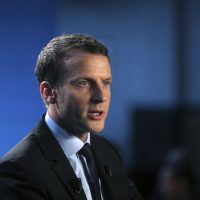 Exministro de Economía francés anuncia candidatura presidencial