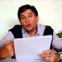 Conductor radiofónico denuncia amenazas del líder del PRD en Morelos