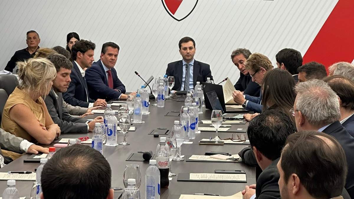 River Fuente: (X)