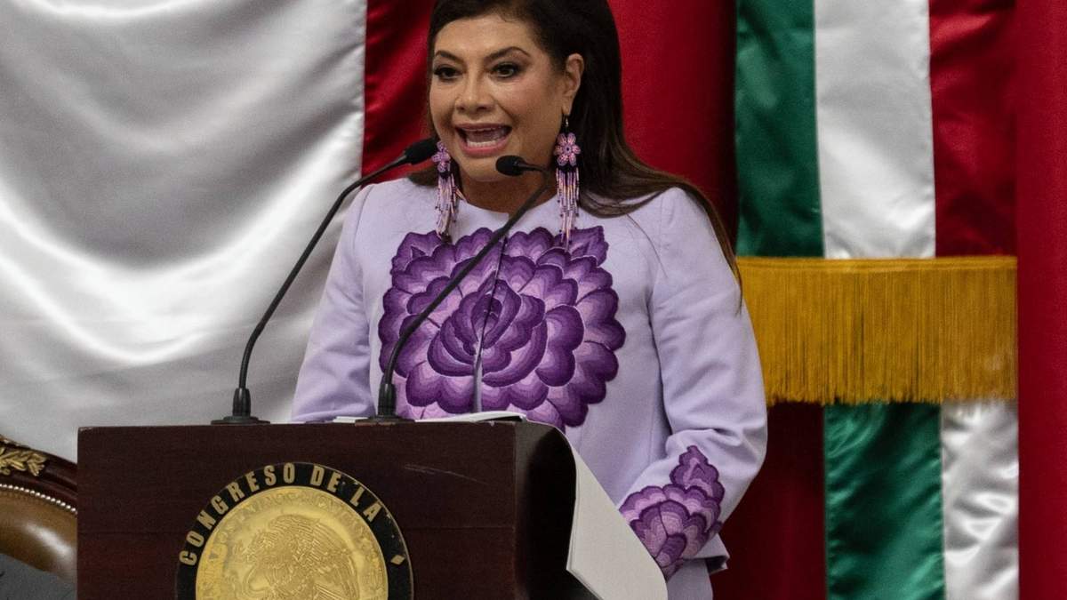 Clara Brugada en el informe del domingo