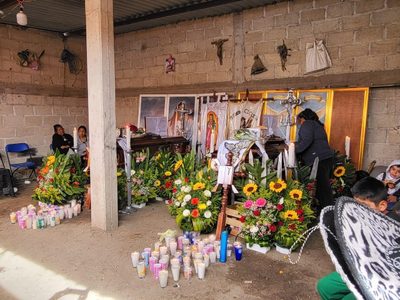 Perote: retienen a funcionarios y exigen castigar a los asesinos de dos campesinos