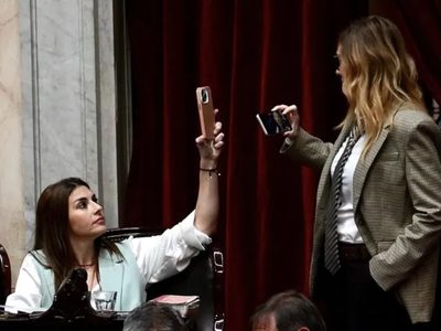 Nuevo round entre Lilia Lemoine y Marcela Pagano en la cámara de Diputados: gritos, insultos y golpes