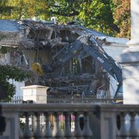 Inician demolición en Ala Este de la Casa Blanca para construir salón de baile por orden de Trump