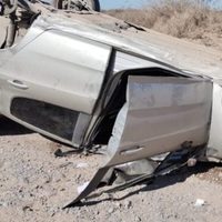 Dos mujeres heridas luego de volcar su auto en la vía a Bahía Bonita