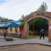 Alerta en Centenario por una persona internada con posible caso de triquinosis