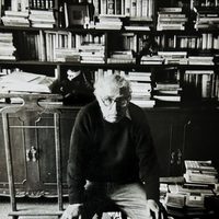 "El palacio del baile fino", el primer artículo de Carlos Monsiváis en Proceso