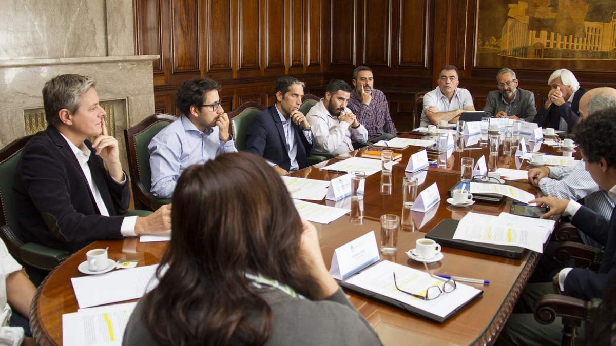 Reunión en Secretaría de Energía (Fuente: Twitter)