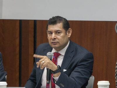 Armenta y Barbosa se deslindan de Javier López Zavala