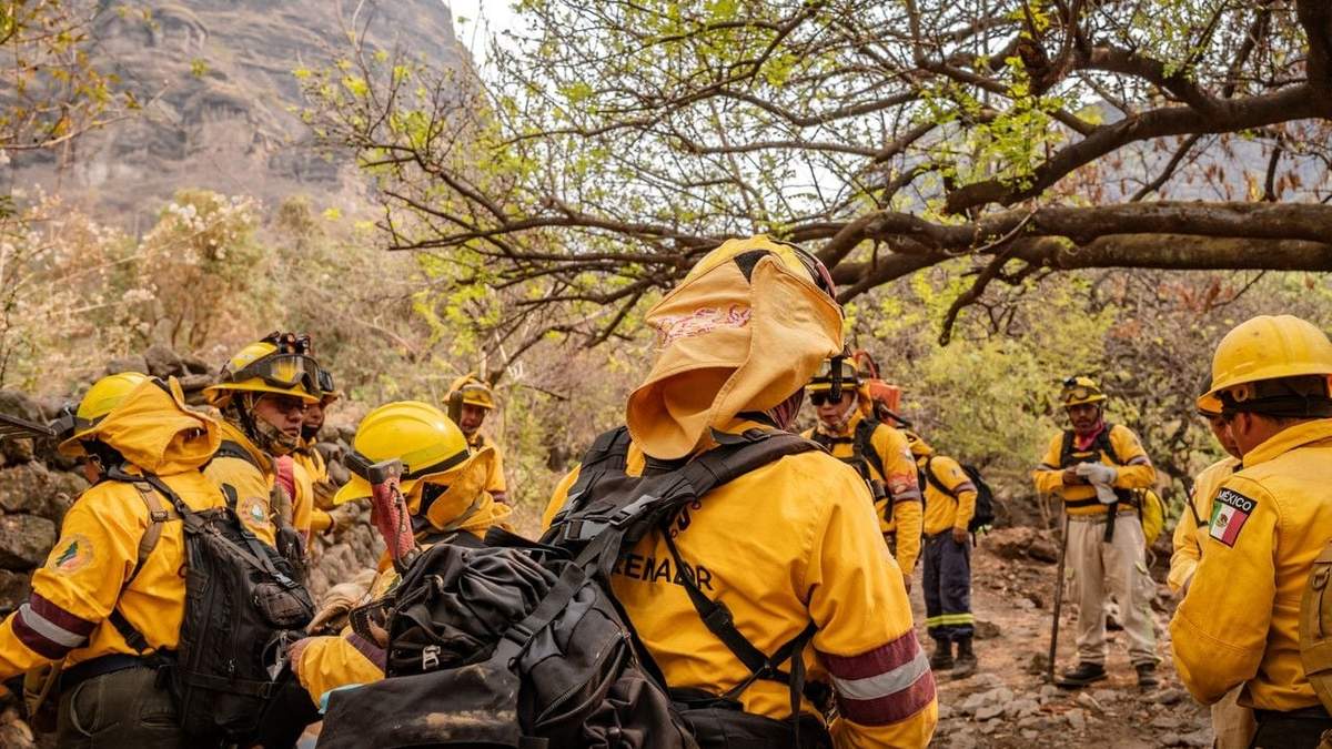 Las condiciones climáticas han complicado las labores de combate