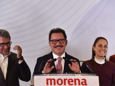 Morena propone que diputados y senadores aborden en conferencia las reformas de AMLO