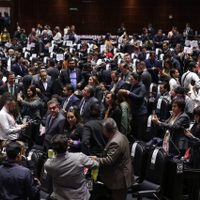 Diputados abren nueva sesión para acelerar el Plan B de la reforma electoral de AMLO