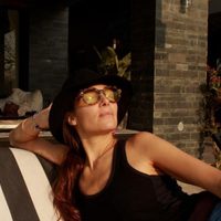 "Siempre con la receta del amor": Juana Viale se lució en la web con esta relajada postal hogareña