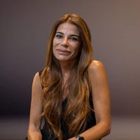 Total black, elegancia segura: Zulemita Menem se destaca del resto con las botas más finas