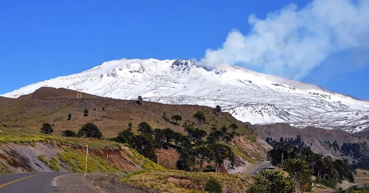 Volcán Copahue. Fuente: (Latitur)