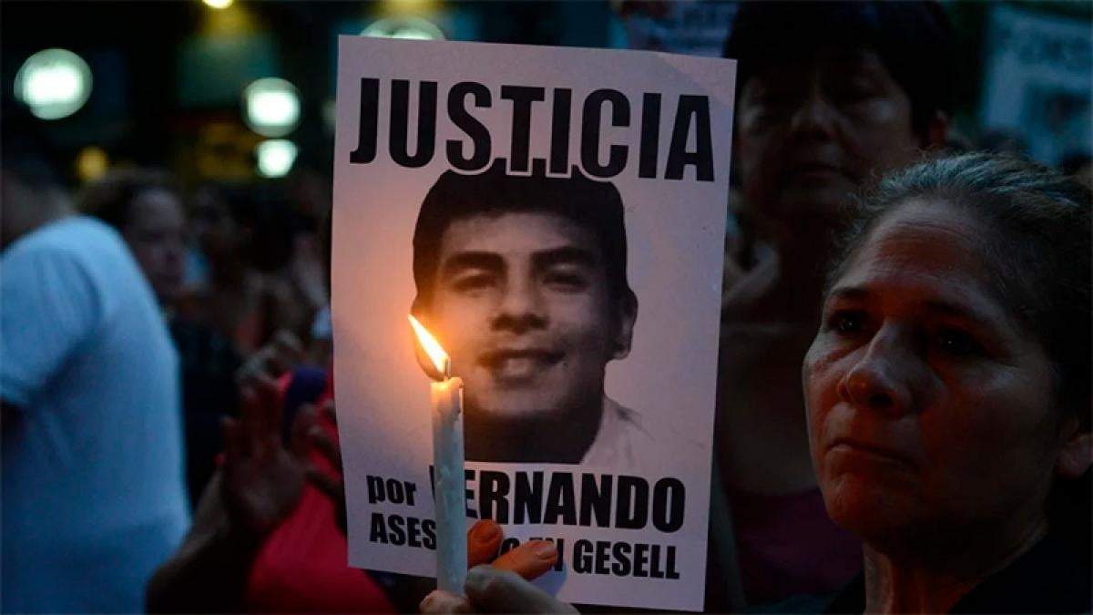 "Justicia por Fernando". Fuente: (Twitter)