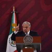 Estos fueron los principales temas de la conferencia mañanera de AMLO del 15 de mayo (Video)