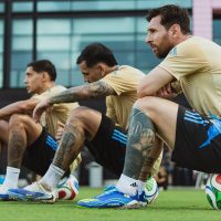 Así fue el minuto de silencio de la Selección argentina por Russo