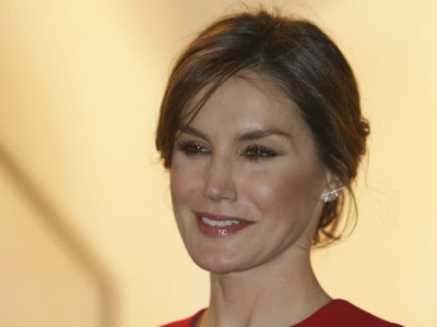 Pasó por el quirófano: se cambió la cara y la reina Letizia analiza qué hacer
