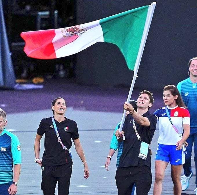 Nursia Diosdado y Marco Verde fueron los abanderados en la ceremonia de clausura de París 2024